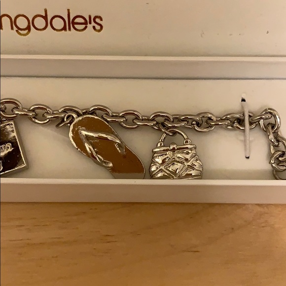 Bloomingdales charm bracelet - Picture 3 of 3